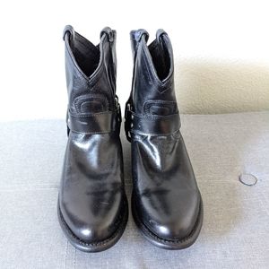 Frye Wyatt Harness Black Leather